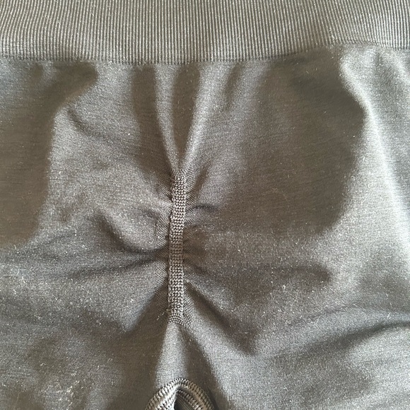 Oner Active Effortless Shorts Black Size Small TIMELESS JACKET AVAILABLE - Picture 3 of 3